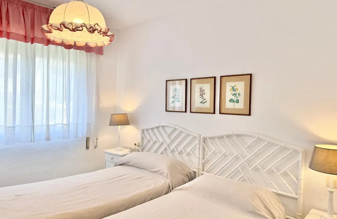 El Capricho Townhouse With Swimming Pool - Eaw Homes-1